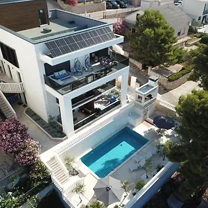 Luxury Beachfront Carlisa Čiovo