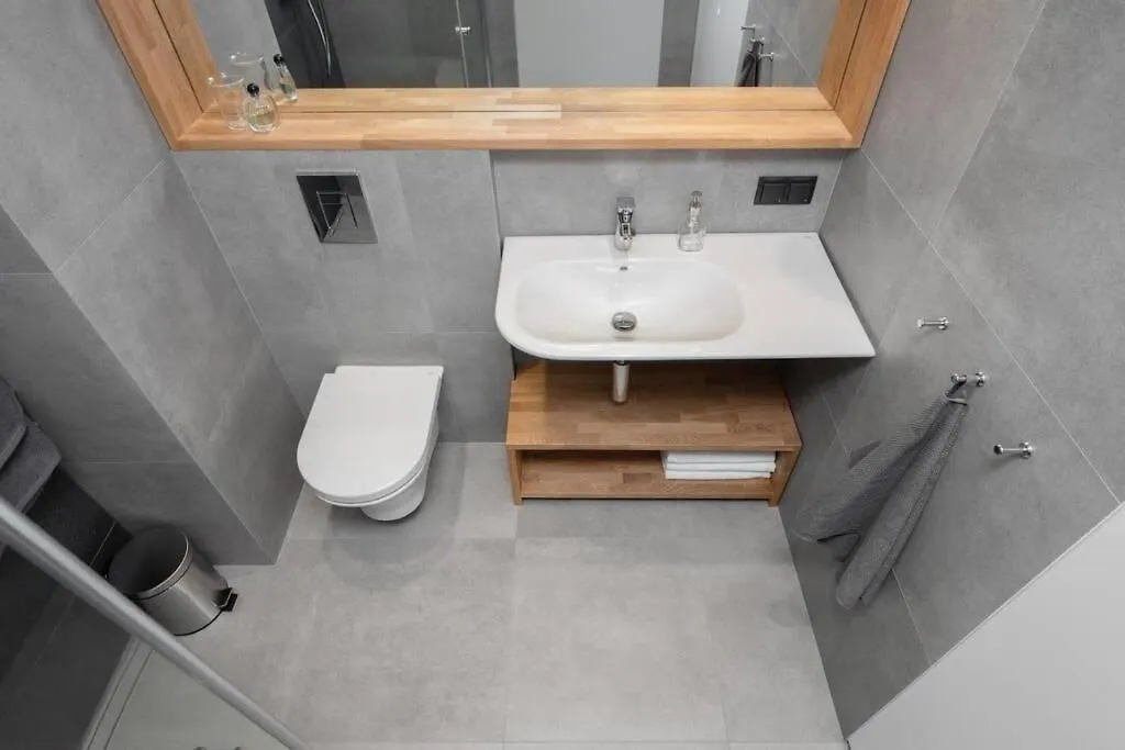 Stylish Apartment Luminis In Krakow'S Kazimierz Poland