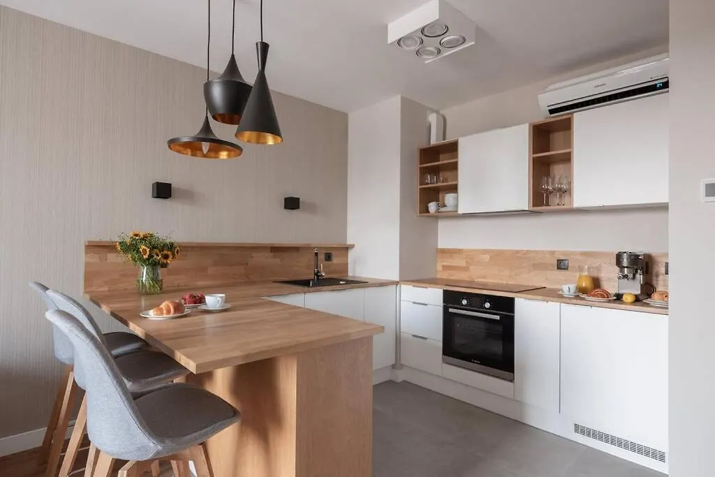 Stylish Apartment Luminis In Krakow'S Kazimierz Poland